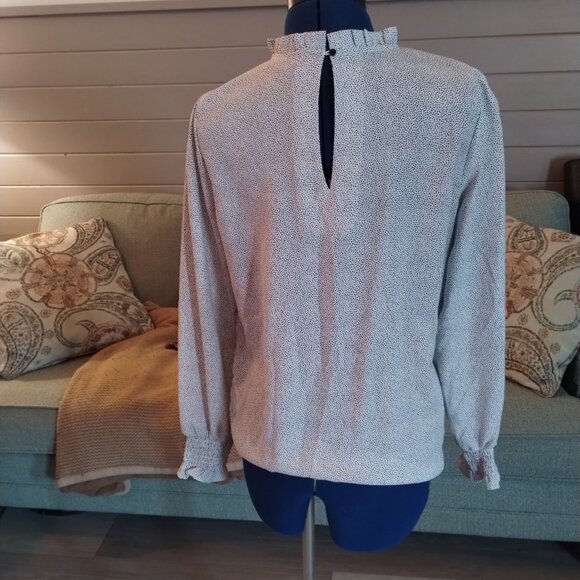 Women's l/s blouse, size medium - Picture 2 of 4